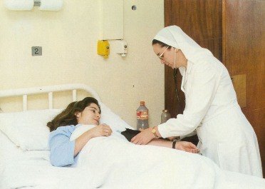monja_hospital