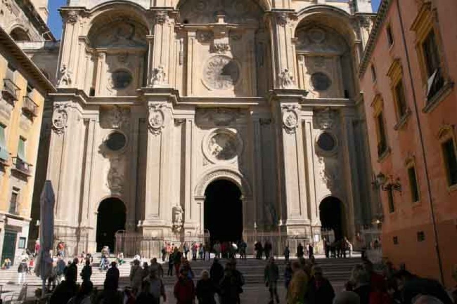 Primera Eucaristía en la Catedral tras los terremotos