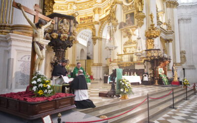 “Hay que ir a lo esencial y lo esencial es el servicio”