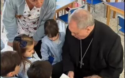 Visita pastoral de Mons. Gil Tamayo al Colegio El Carmelo