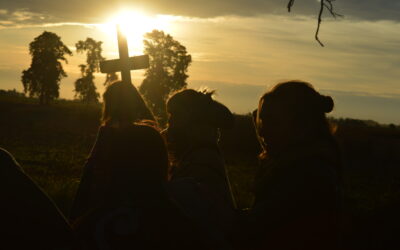 Via Crucis con la Cruz de los Jóvenes