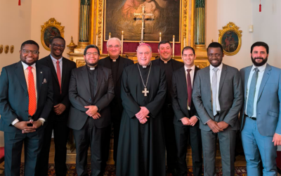 Los próximos nuevos diáconos confiesan la fe y realizan el juramento