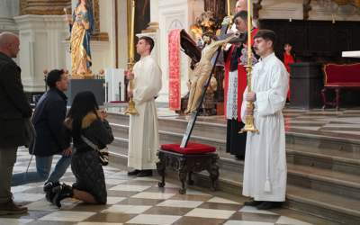 Viernes Santo, silencio ante la muerte del Señor