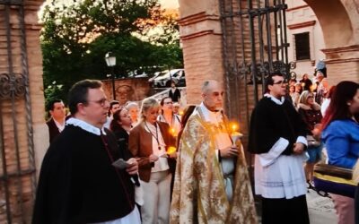 Santo Rosario con María Santísima del Sacromonte