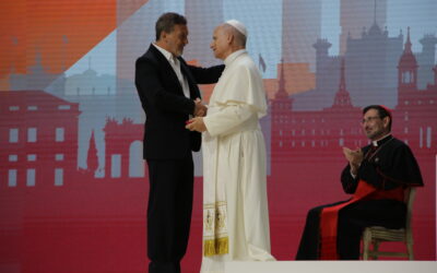 “La Iglesia anhela permanecer en diálogo con el mundo contemporáneo”