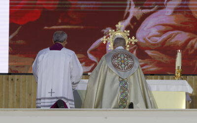 “Sed humanos, hombres y mujeres de carne y hueso, no de apariencias”